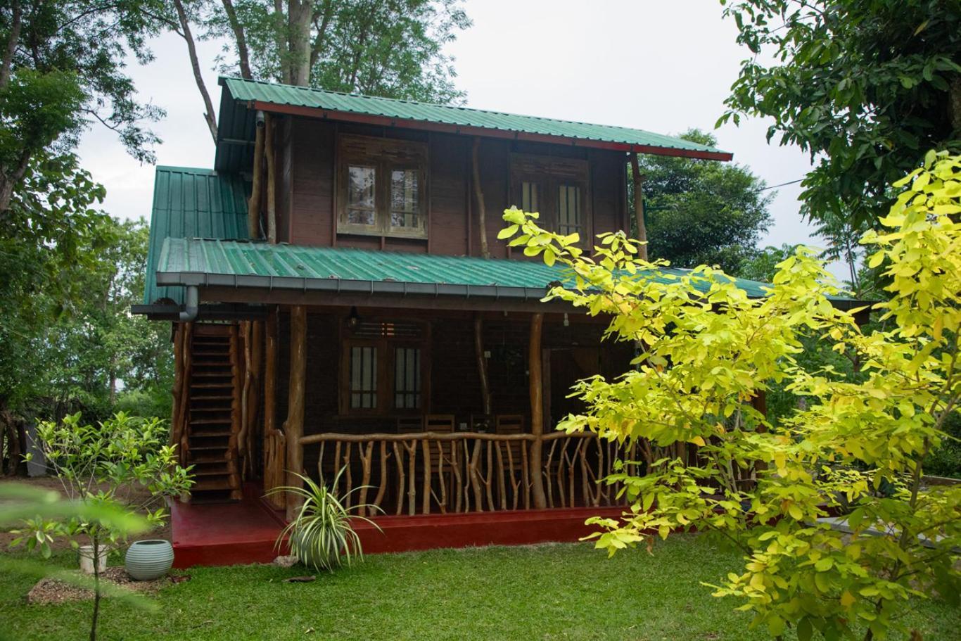 Thought Blooming Hotell Udawalawe Eksteriør bilde
